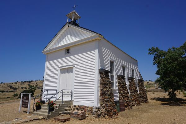 [Picture of St. Catherine's Catholic Church]